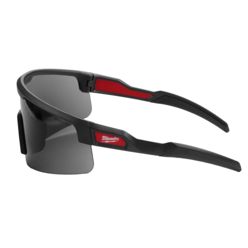 4932500722 Okulary ochronne Milwaukee LARGE FORMAT Przyciemniane odporne na zarysowania i zaparowanie 