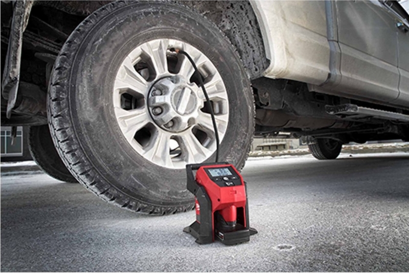 4933464124 Kompresor Akumulatorowy Milwaukee M12 BI