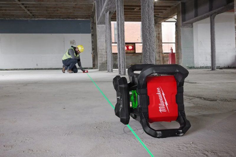 4933493194 Niwelator Laserowy M18RLOHVG300-501 Milwaukee