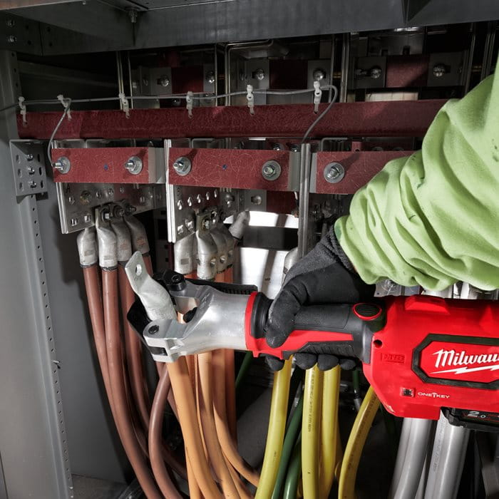 4933471949 Milwaukee M18™ FORCE LOGIC™ Hydrauliczna Zaciskarka Bezmatrycowa 10–300 mm² ONE-KEY™ HDCT