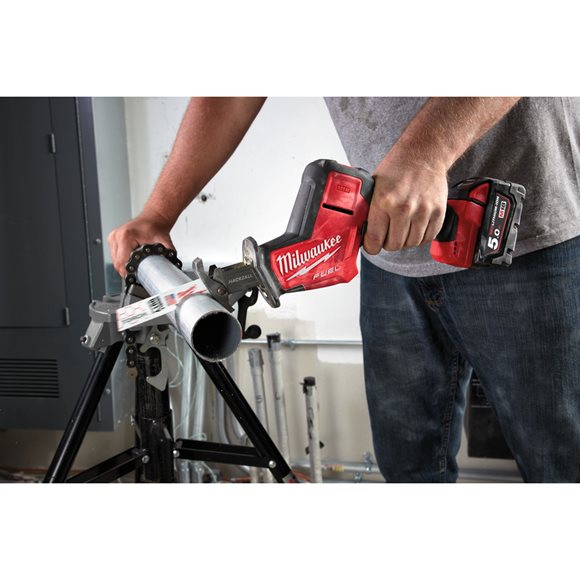 4933459885 Milwaukee M18 FHZ-502X M18 Pilarka Szablowa HACKZALL FUEL 
