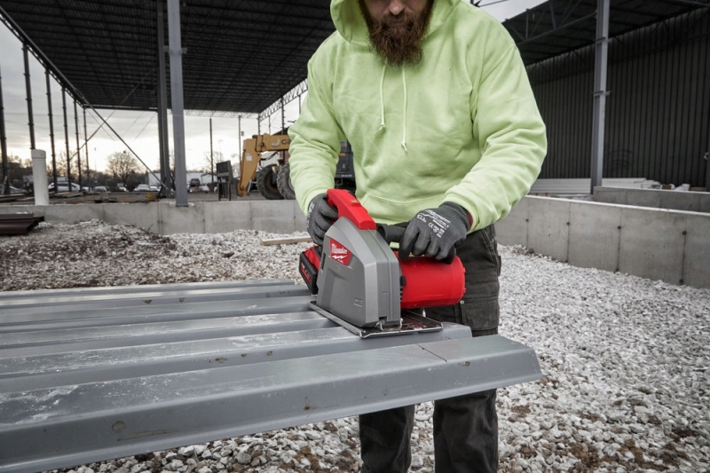 PI�A TARCZOWA DO METALU MILWAUKEE M18 FMCS66-121C