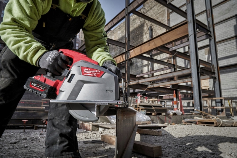 PI�A TARCZOWA DO METALU MILWAUKEE M18 FMCS66-121C