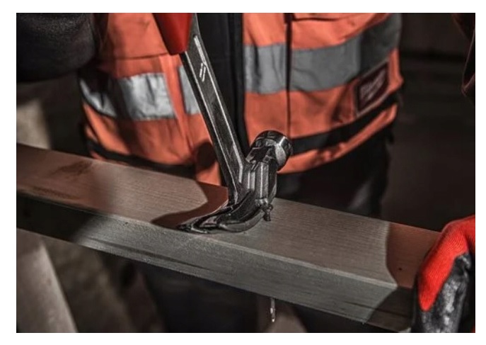4932478658 MILWAUKEE  M�OTEK CIESIELSKI W��KNO 570g Pazur Zakrzywiony