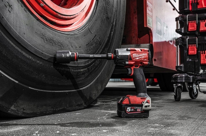 Milwaukee Nasadka udarowa kr�tka 1/2  14mm