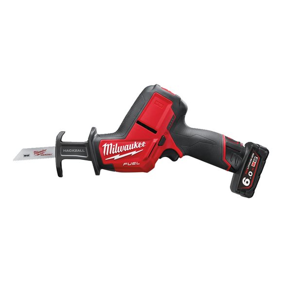 4933446950 Milwaukee M12 CHZ-402X Pi�a szablasta FUEL 2 x Bateria 4.0Ah + �adowarka 