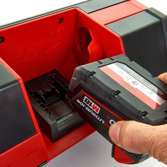 Milwaukee M12-18 JSSP M12- M18 G�o�nik budowlany Bluetooth 