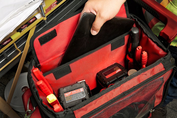 4932471130 MILWAUKEE  torba narz�dziowa z kieszeni� na Laptopa PACKOUT