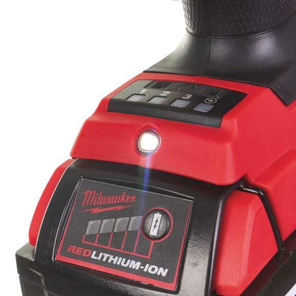 4933459696 Milwaukee M18 FHIWF12-502X FUEL  Klucz udarowy 1356Nm z pier�cieniem zabezpieczaj�cym 