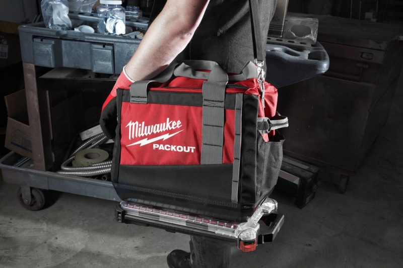 4932471066 Milwaukee  Torba na rami� PACKOUT 38cm