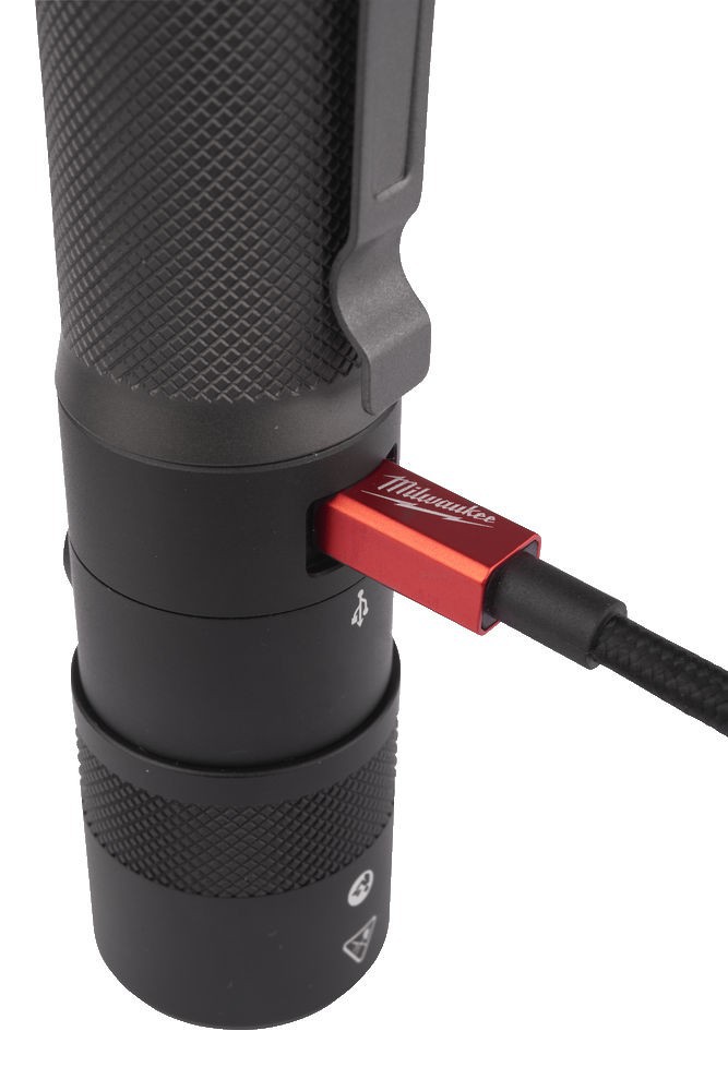 Milwaukee  Latarka akumulatorowa LED 1100 lm L4 TMLED