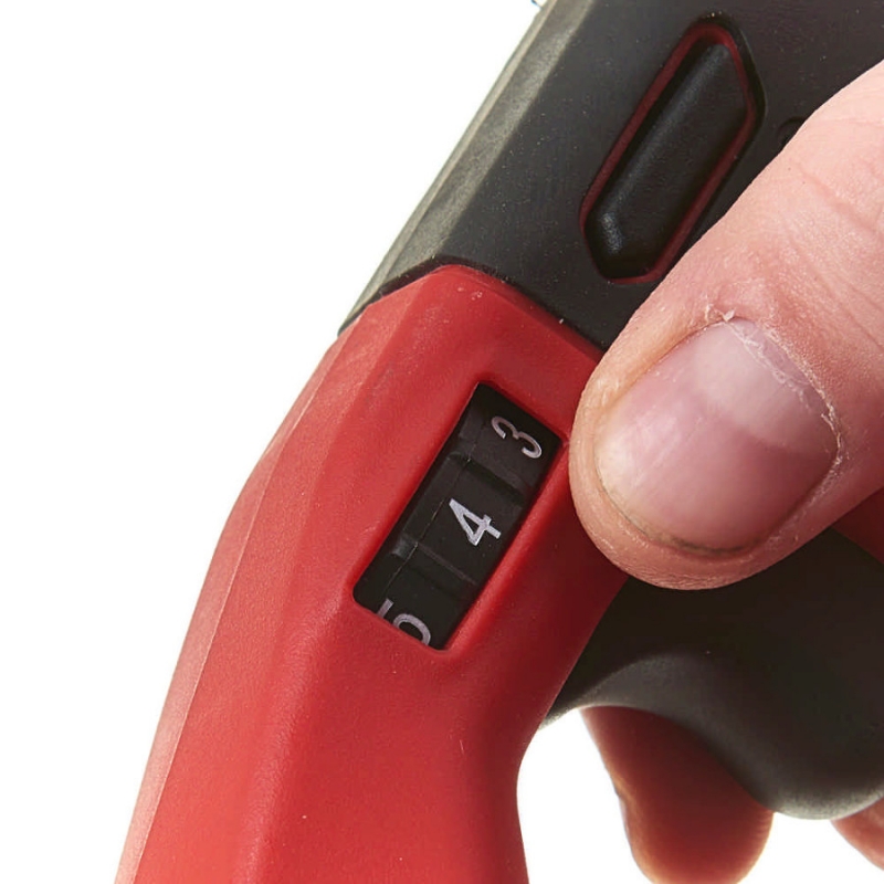 Milwaukee PI�A SZABLASTA Akumulatorowa SUPER SAWZALL M18 FSX-121C M18 12Ah