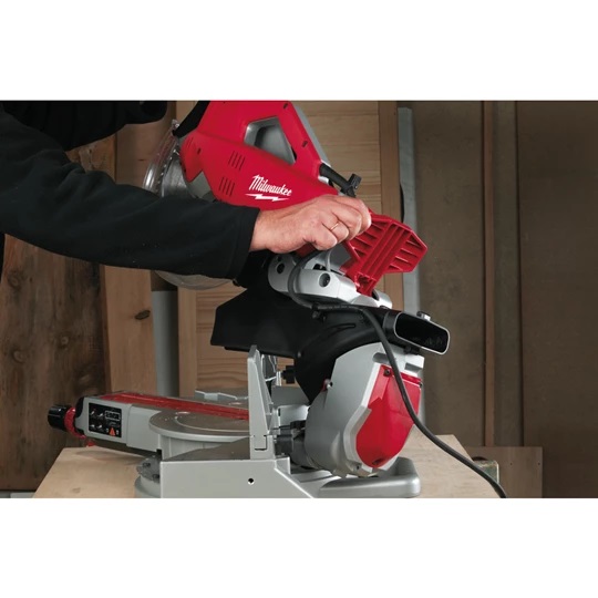 4933471052 Pi�a uko�nica 1800W 305mm MS 304 DB MILWAUKEE 
