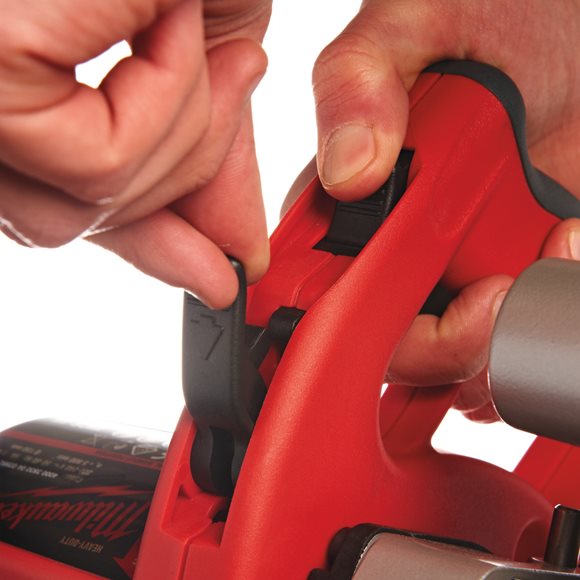 4933383350 Milwaukee  WCS 45 Bruzdownica o mocy 1900W 150 mm (g��boko�� ci�cia 45 mm) 