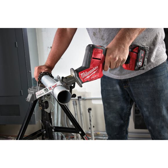 4933459885 Milwaukee M18 FHZ-502X M18 Pilarka Szablowa HACKZALL FUEL 