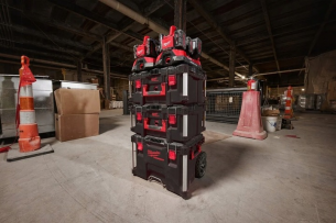 4932480162 Szybka �adowarka 6 port�w M18PC6 Packout Milwaukee