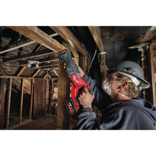 Milwaukee PI�A SZABLASTA Akumulatorowa SUPER SAWZALL M18 FSX-121C M18 12Ah