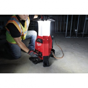 Milwaukee M18 ONESLDP-0  ONE-KEY Lampa strefowa LED 9000lm IP54