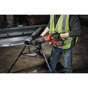 Milwaukee PI�A SZABLASTA Akumulatorowa SUPER SAWZALL M18 FSX-121C M18 12Ah