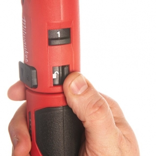 4933440475 Milwaukee  M4D-202B  M4 Wiertarko-wkr�tarka