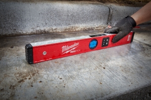 4933471978 Milwaukee Poziomica Elektronicza Cyfrowa Redstick 60cm 