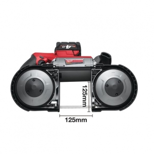4933448195 Milwaukee M18 CBS125-502C Pilarka ta�mowa 2 x Bateria 5.0Ah + �adowarka + Walizka 