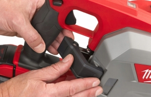 PI�A TARCZOWA DO METALU MILWAUKEE M18 FMCS66-121C