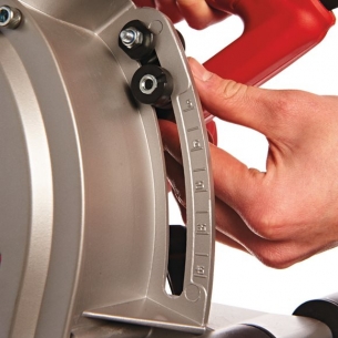 4933383350 Milwaukee  WCS 45 Bruzdownica o mocy 1900W 150 mm (g��boko�� ci�cia 45 mm) 