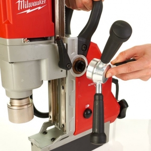 4933451014 Milwaukee MDP 41 Wiertarka magnetyczna z magnesem sta�ym 1200W