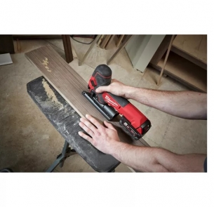 Milwaukee Wyrzynarka Aku 2 x 5.0Ah + �adowarka M18 FBJS-502X
