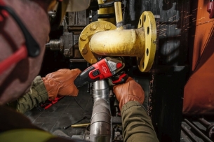 Milwaukee Szlifierka K�towa 125mm z funkcj� Rapid Stop M18FSAG125XB-502X