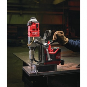 4933451012 Milwaukee M18 FMDP-502C Wiertarka magnetyczna 38mm  2 x Bateria 5.0Ah + �adowarka + Walizka 
