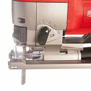 4933381230 Milwaukee JSPE 135 Wyrzynarka z uchwytem �elazkowym 750W  