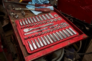 4932464946 Milwaukee Zestaw Nasadek z Grzechotk� 3/8 6-19mm Metryczne i calowe 56szt