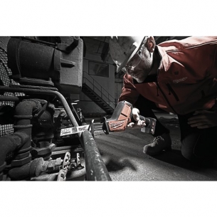 4933446950 Milwaukee M12 CHZ-402X Pi�a szablasta FUEL 2 x Bateria 4.0Ah + �adowarka 