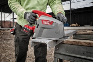 PI�A TARCZOWA DO METALU MILWAUKEE M18 FMCS66-121C