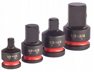 4932480356 Zestaw 4 adapter�w redukcji udarowych MILWAUKEE 4932480356  z 3/8'' na 1/4'', 3/8'' na 1/2'', 1/2'' na 3/8'' oraz 1/2'' na 3/4